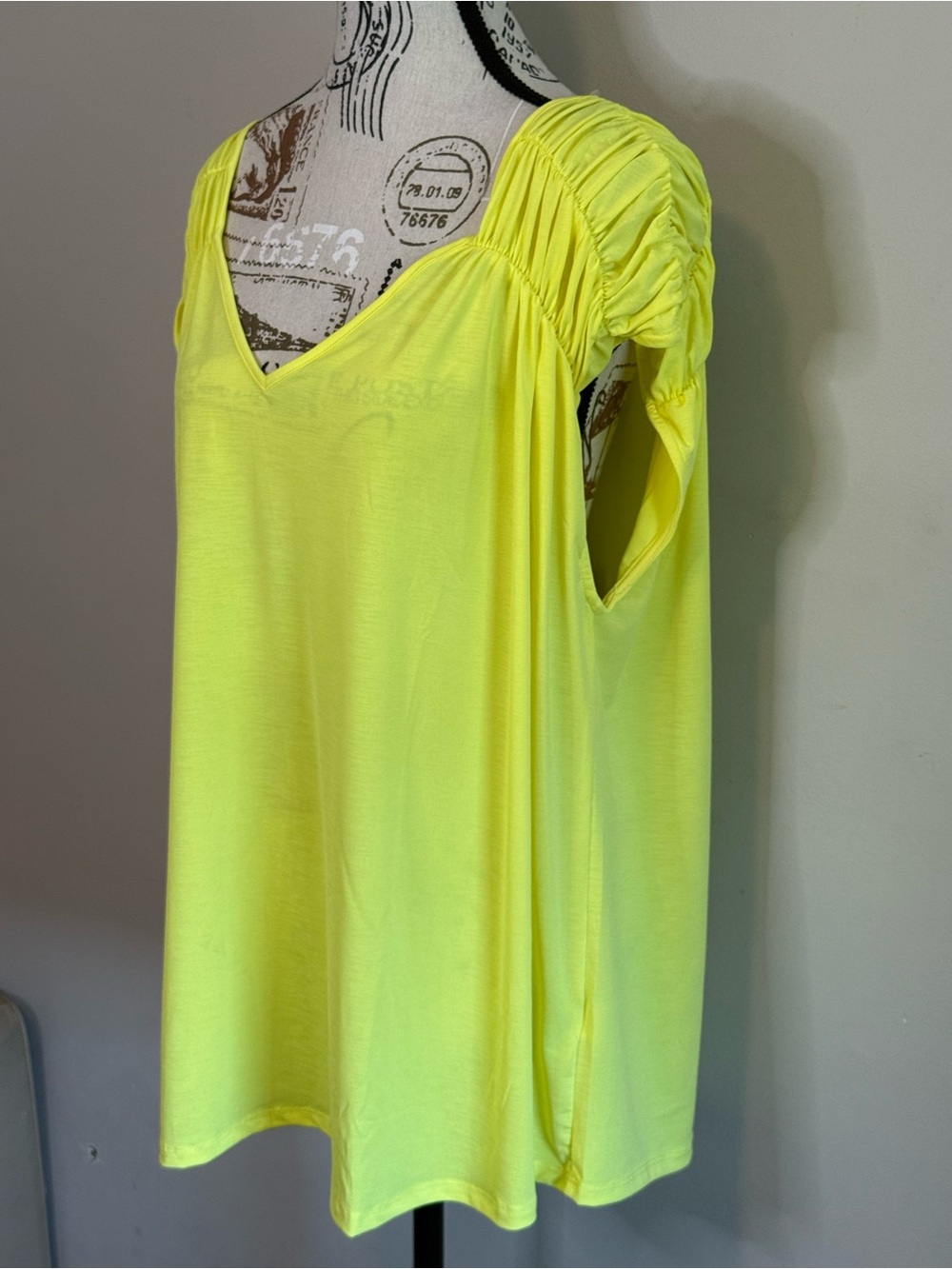 NWT -Dear Scarlett V-Neck Ruched Sleeve Blouse in Neon Yellow-Sizes XL, 2XL, 3XL - Picture 4 of 9